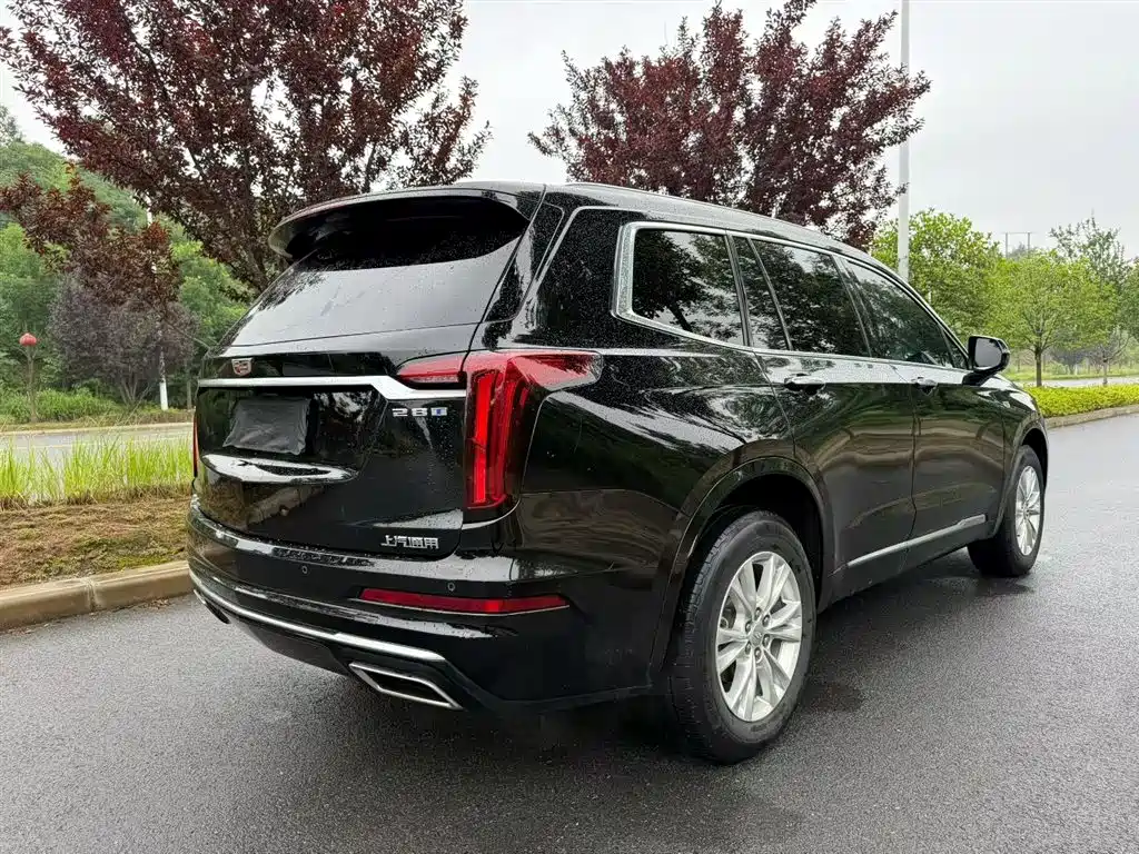 Cadillac XT6 2023 — фото 6