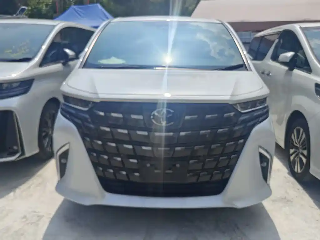 Toyota Alphard 2024 — фото 2