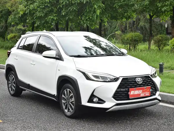 Toyota Yaris L 2022