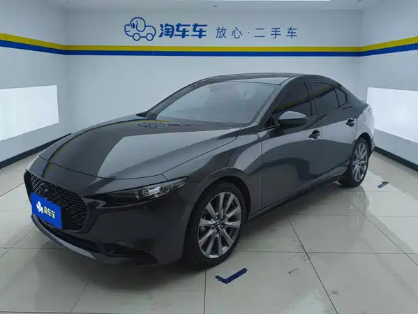 Mazda 3 Axela 2024