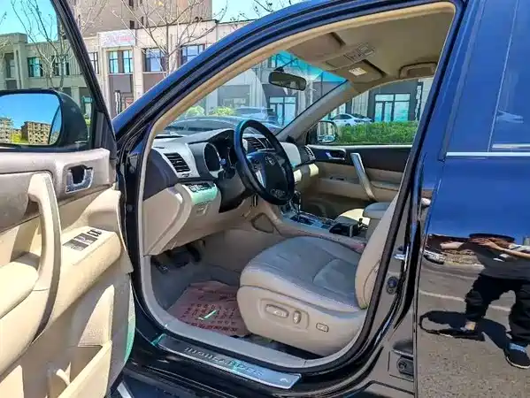 Toyota Highlander 2013