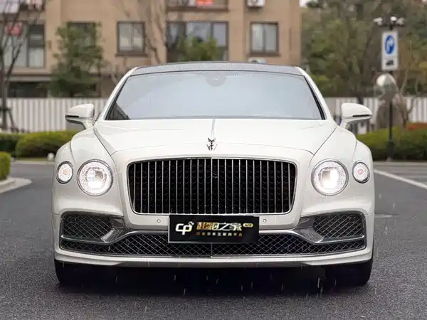 Bentley Flying Spur 2022