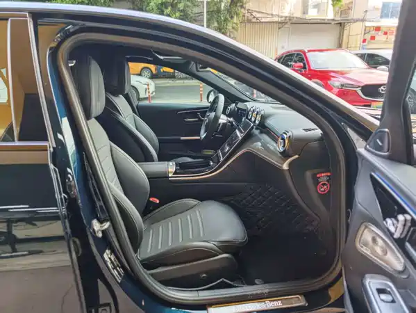 Mercedes-Benz C-Class 2023