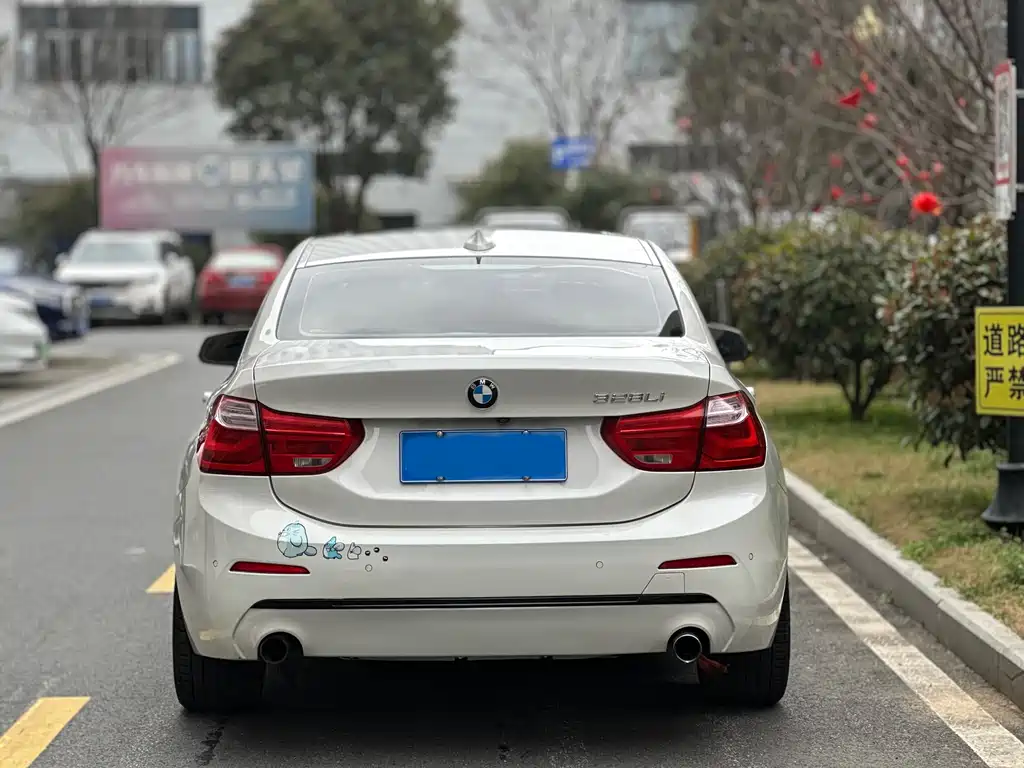 BMW 1 Series 2018 — фото 5