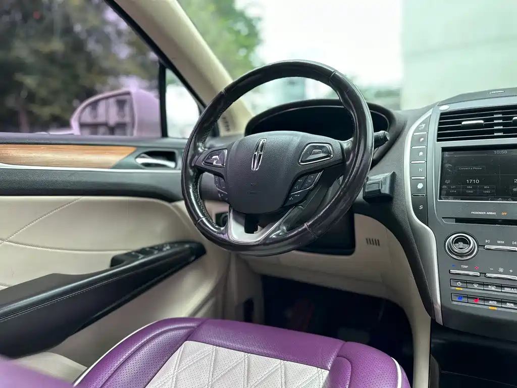 Lincoln MKC 2015 — фото 23