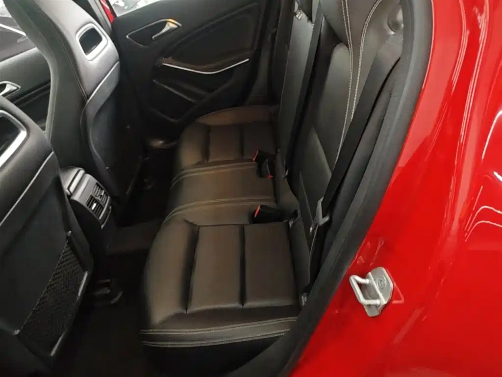 Mercedes-Benz GLA 2017 — фото 17