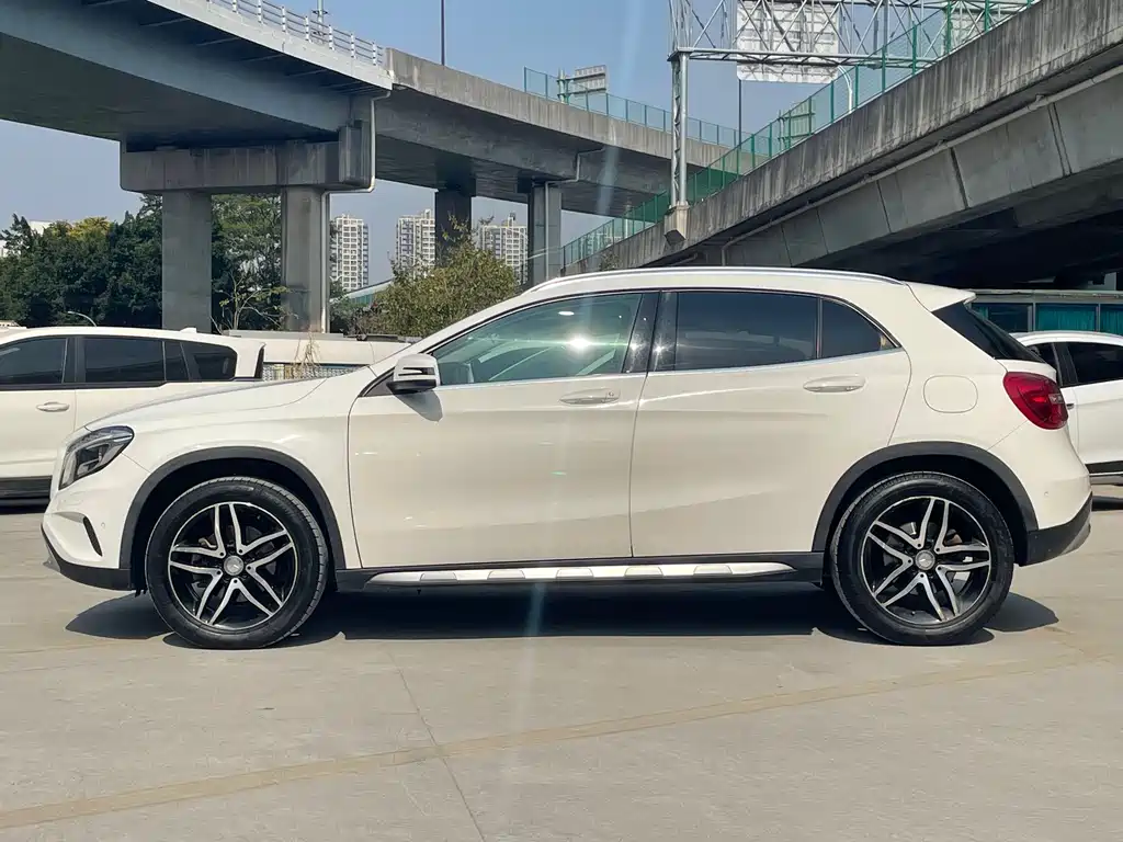 Mercedes-Benz GLA 2016 — фото 10