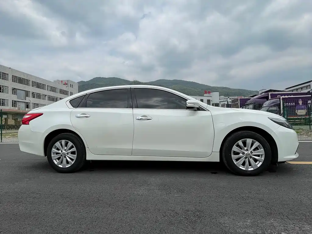 Nissan Teana 2017 — фото 19