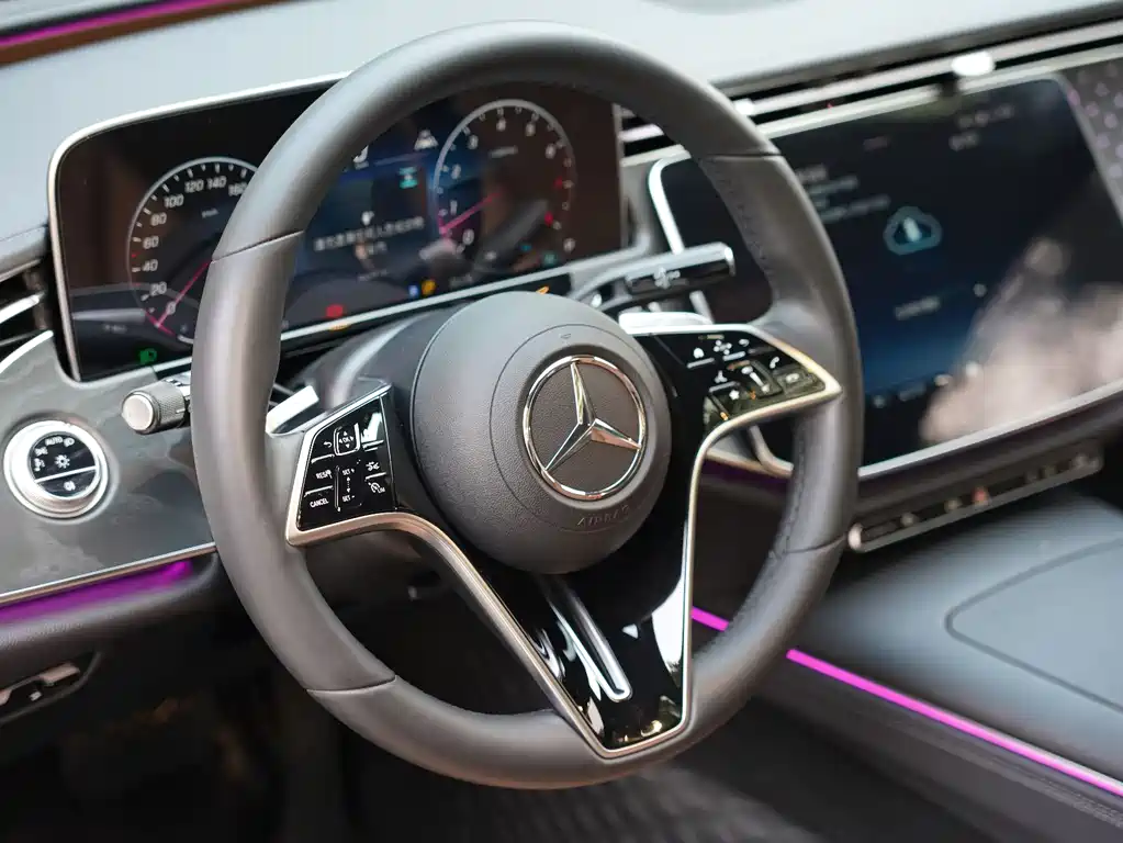 Mercedes-Benz E-Class 2024 — фото 14