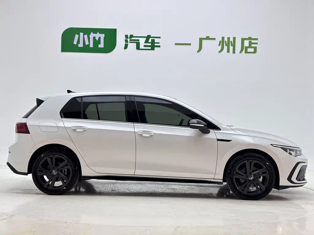 Volkswagen Golf 2023
