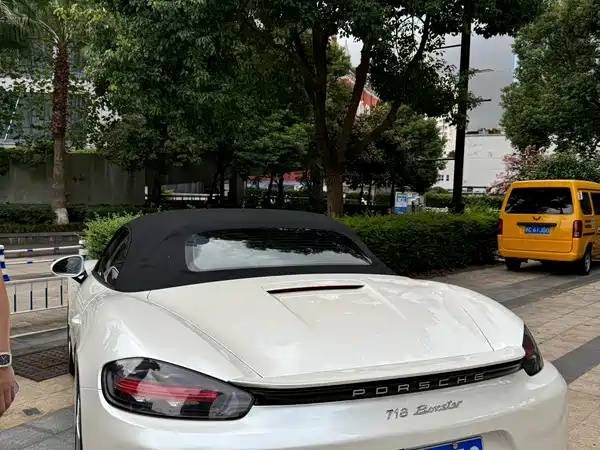Porsche 718 2018