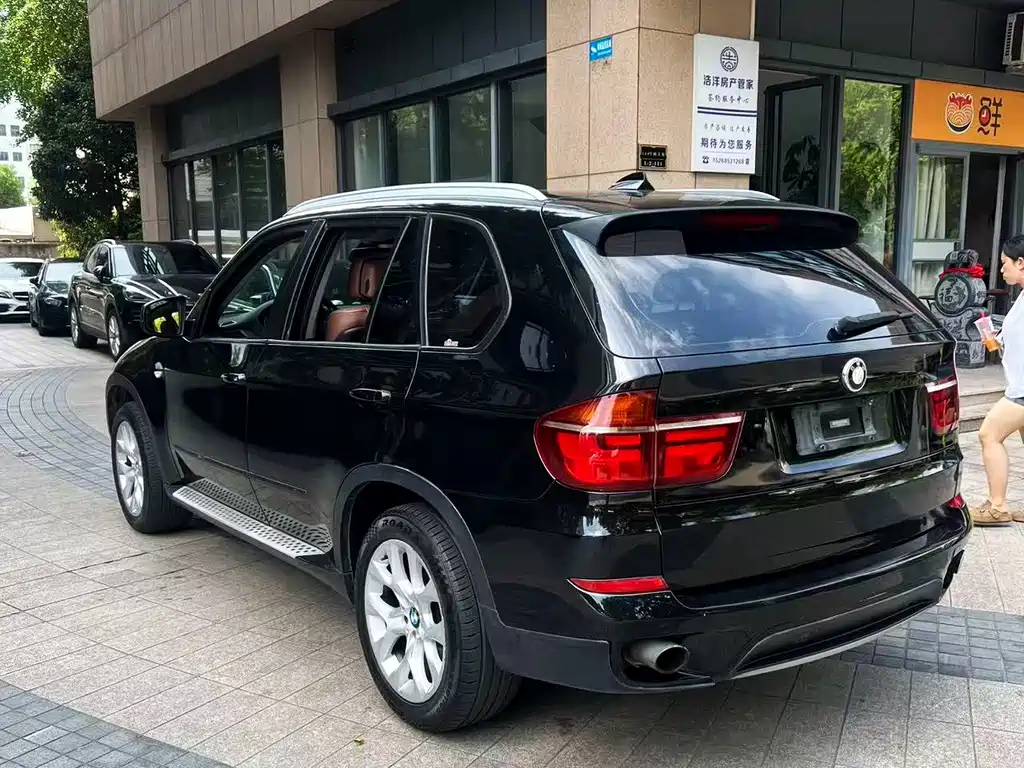 BMW X5 2012 — фото 6