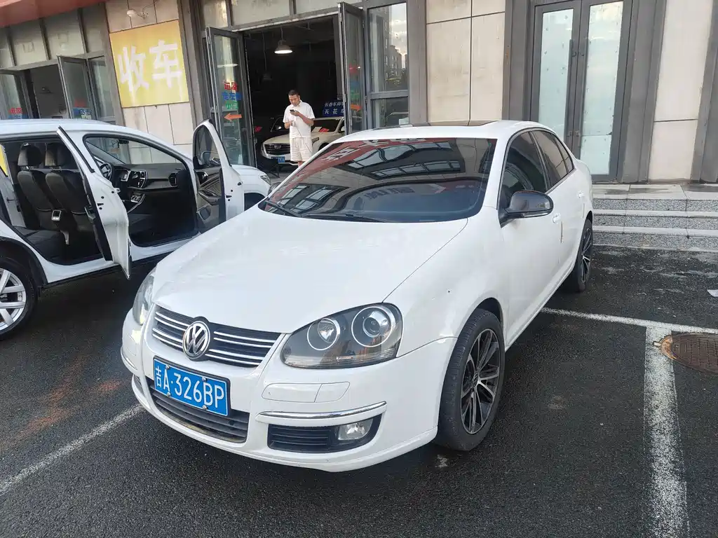 Volkswagen Sagitar 2011