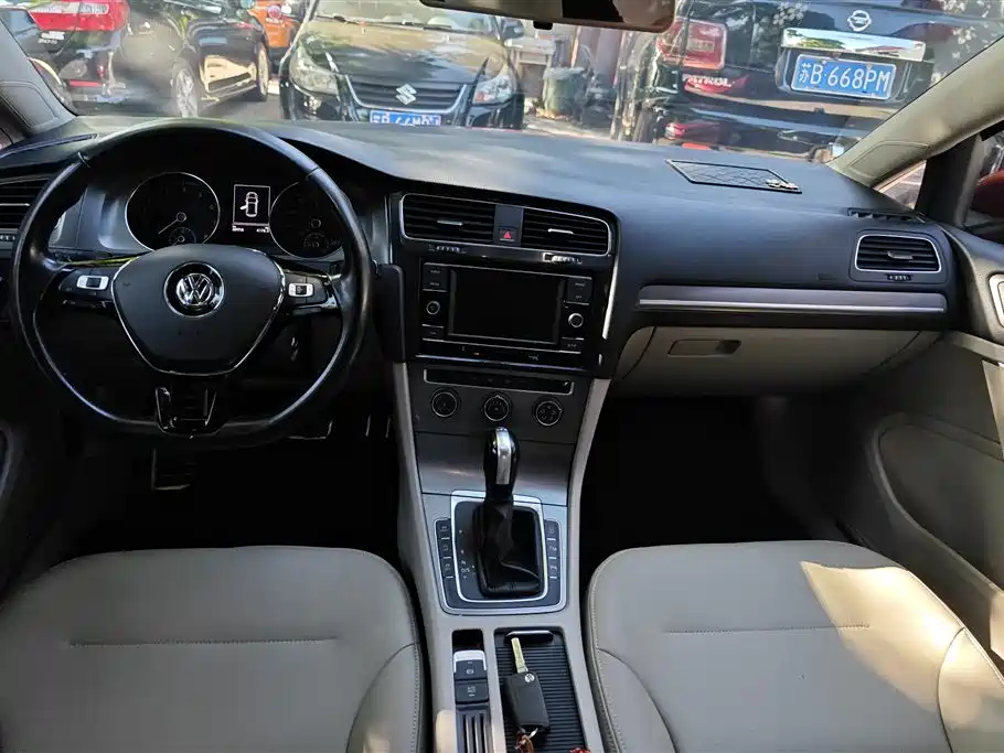 Volkswagen Golf 2015 — фото 12