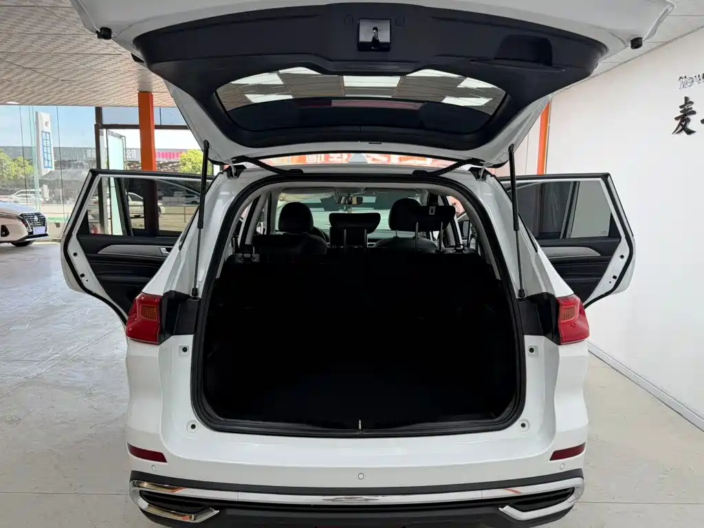 Haval M6 2023 — фото 13