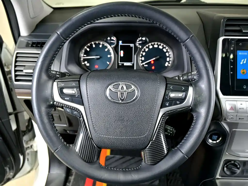 Toyota Prado 2019 — фото 9