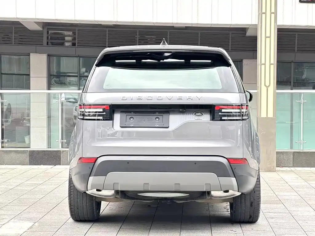 Land Rover Discovery 2019 — фото 17