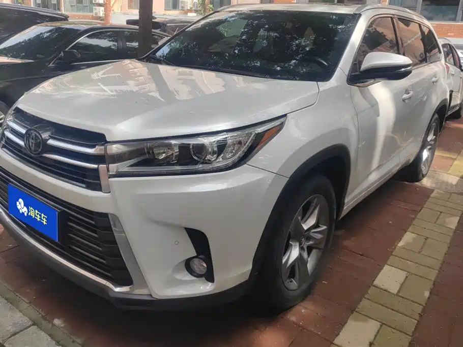 Toyota Highlander 2020