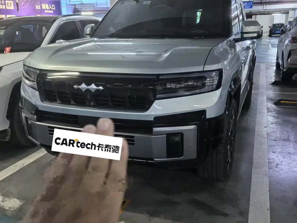 Fang Cheng Bao Leopard 8 2025