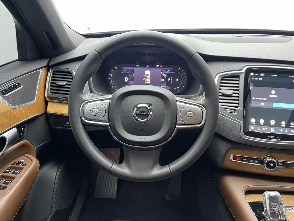 Volvo XC90 2024 — фото 10
