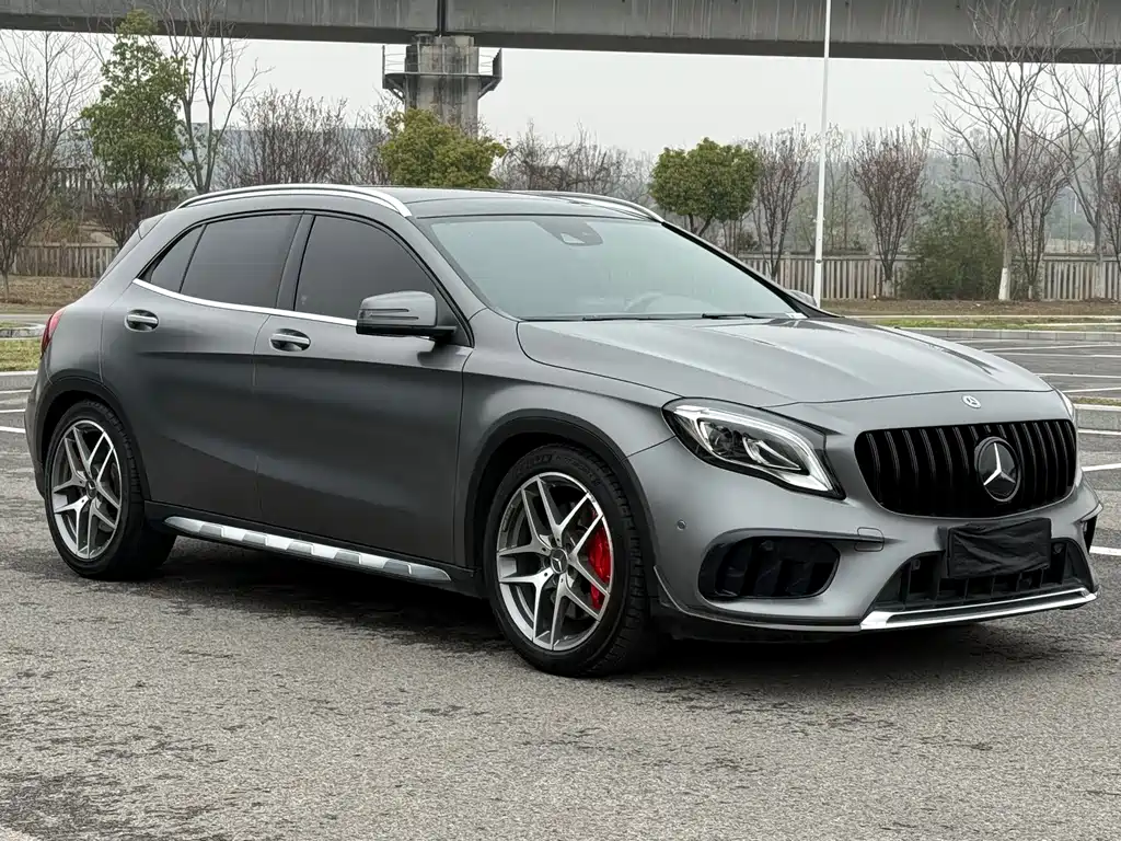 Mercedes-Benz GLA AMG 2018