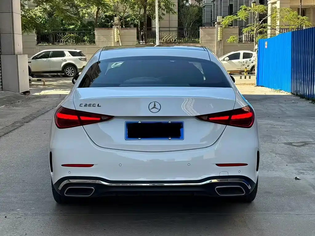 Mercedes-Benz C-Class 2023 — фото 8