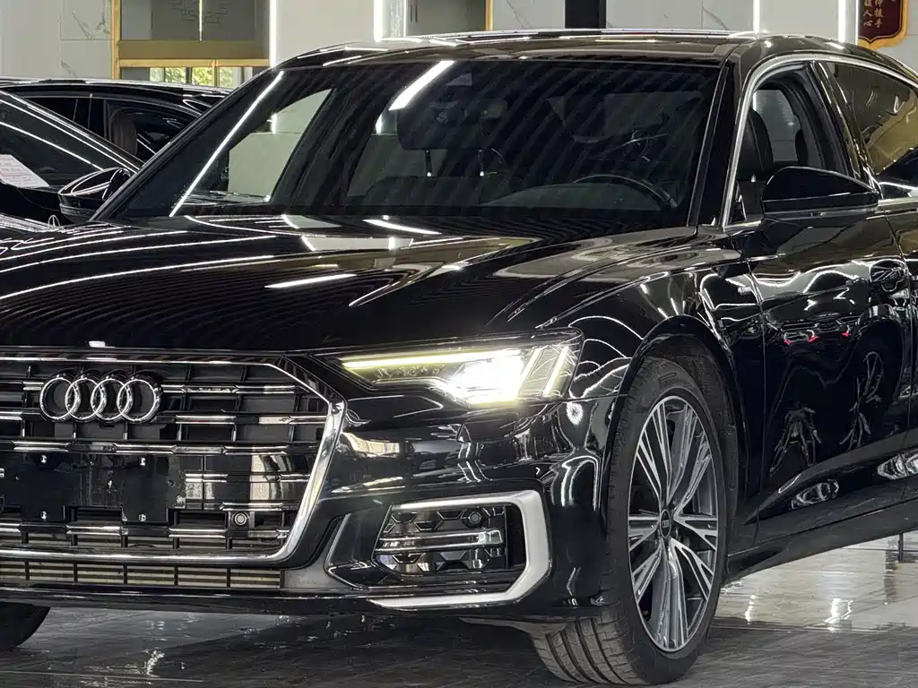 Audi A6L 2022