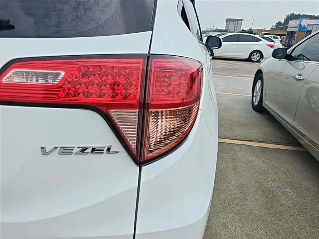 Honda Vezel 2018 — фото 8