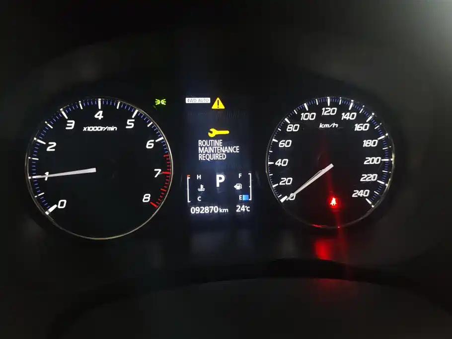 Mitsubishi Outlander 2021 — фото 14