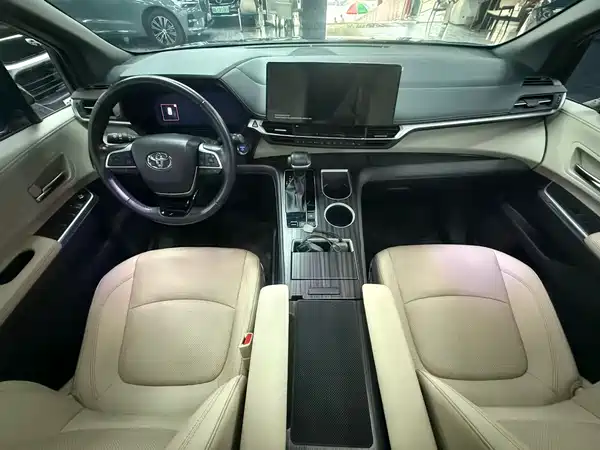 Toyota Sienna 2021