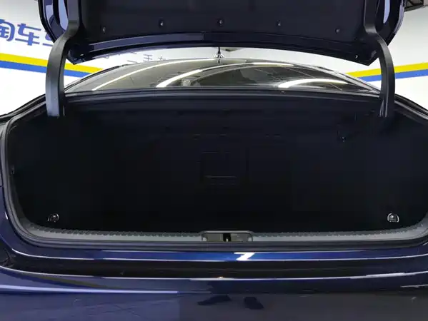 Lexus ES 2023