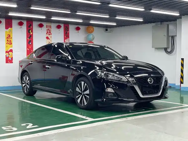 Nissan Teana 2022