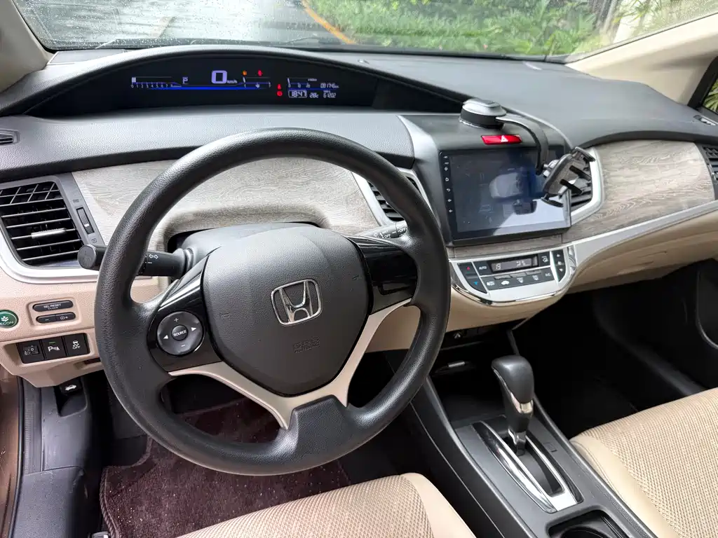 Honda Jade 2018 — фото 9