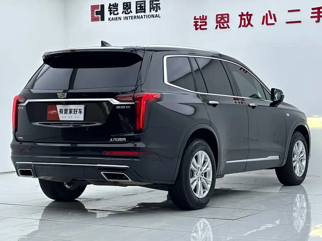 Cadillac XT6 2023 — фото 4
