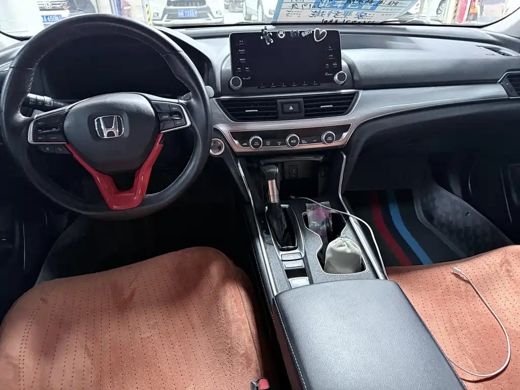Honda Accord 2019 — фото 11