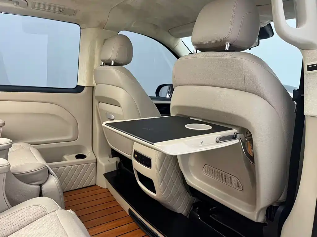 Mercedes-Benz Vito 2018 — фото 11