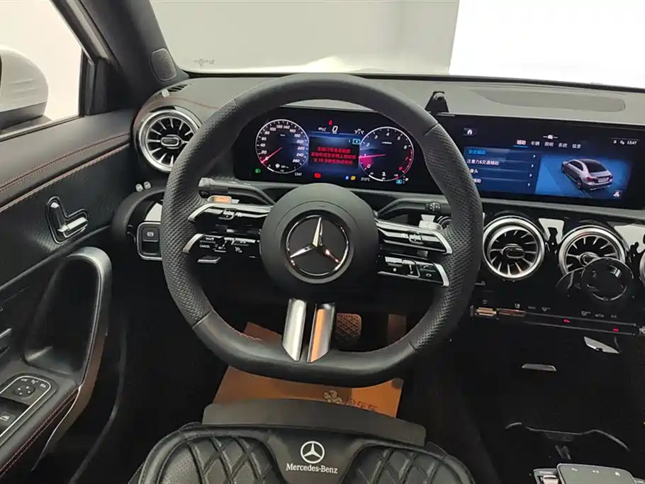 Mercedes-Benz A-Class 2023 — фото 15