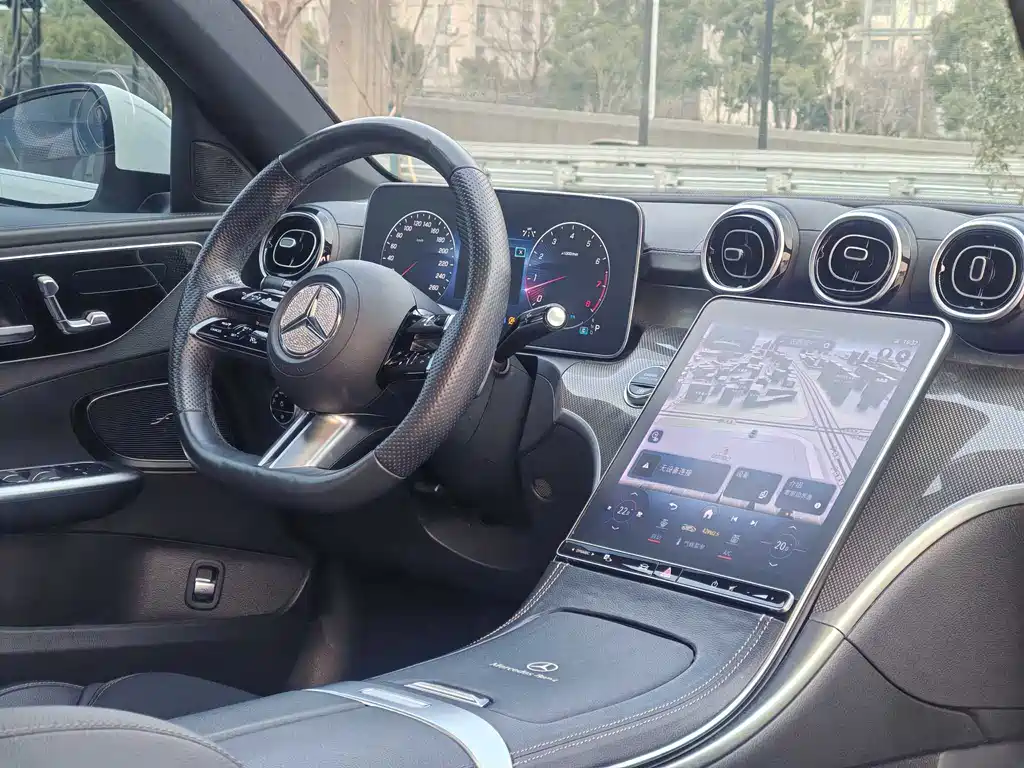 Mercedes-Benz C-Class 2023 — фото 14