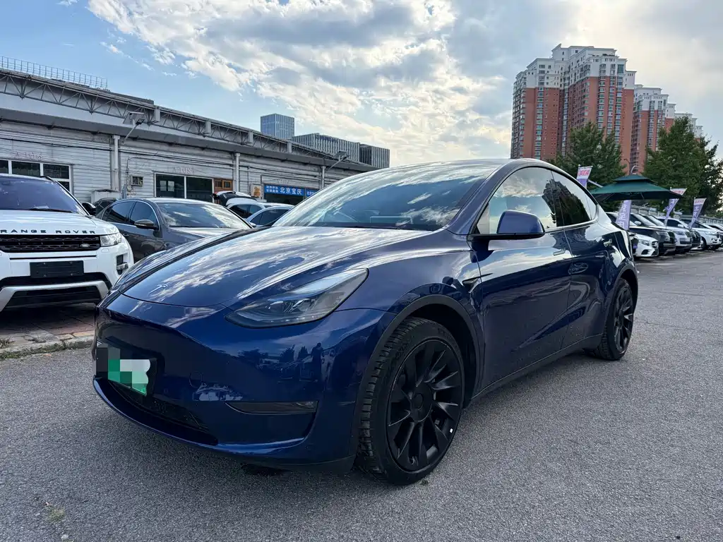 Tesla Model Y 2022 — фото 1