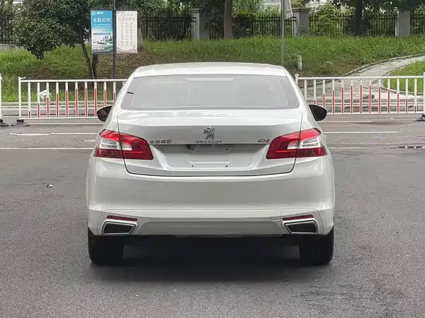 Peugeot 408 2015
