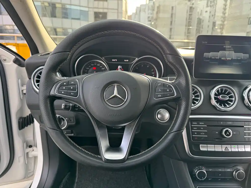 Mercedes-Benz GLA 2017 — фото 10