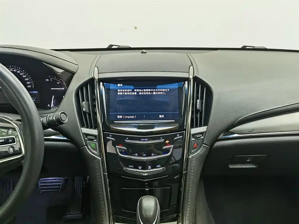 Cadillac ATS-L 2018 — фото 12
