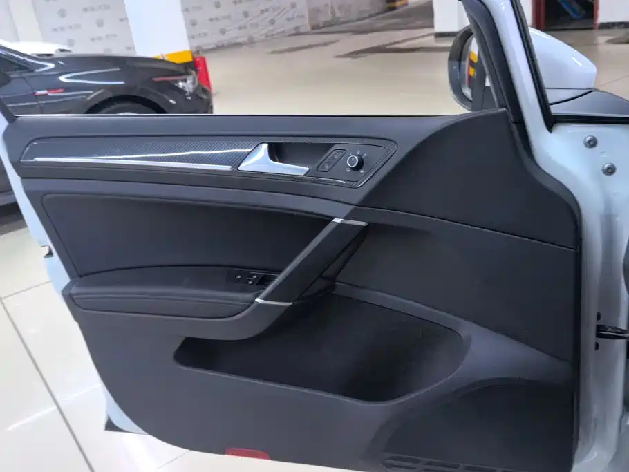 Volkswagen Golf 2020