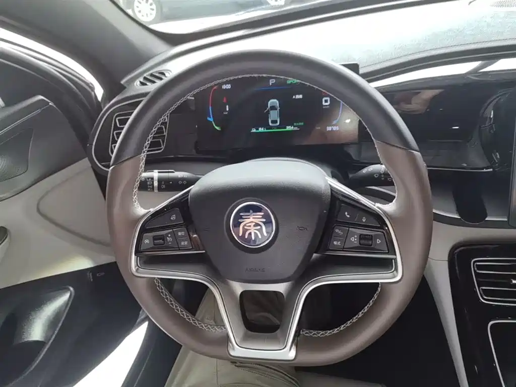 BYD Qin PLUS 2023 — фото 11