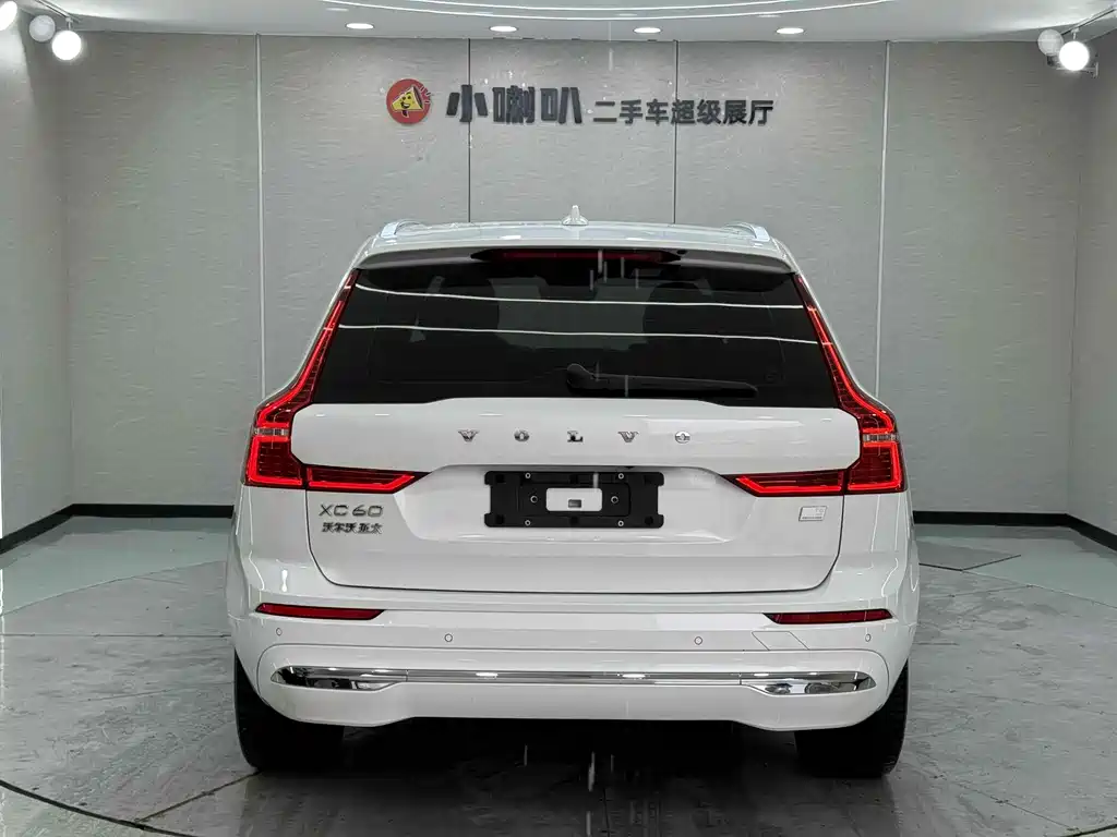 Volvo XC60 PHEV 2024 — фото 4