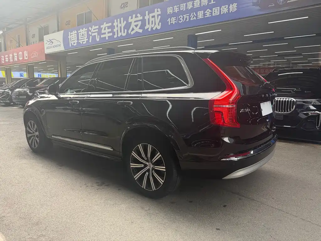 Volvo XC90 2022 — фото 21