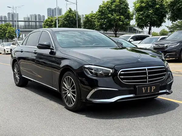 Mercedes-Benz E-Class 2022