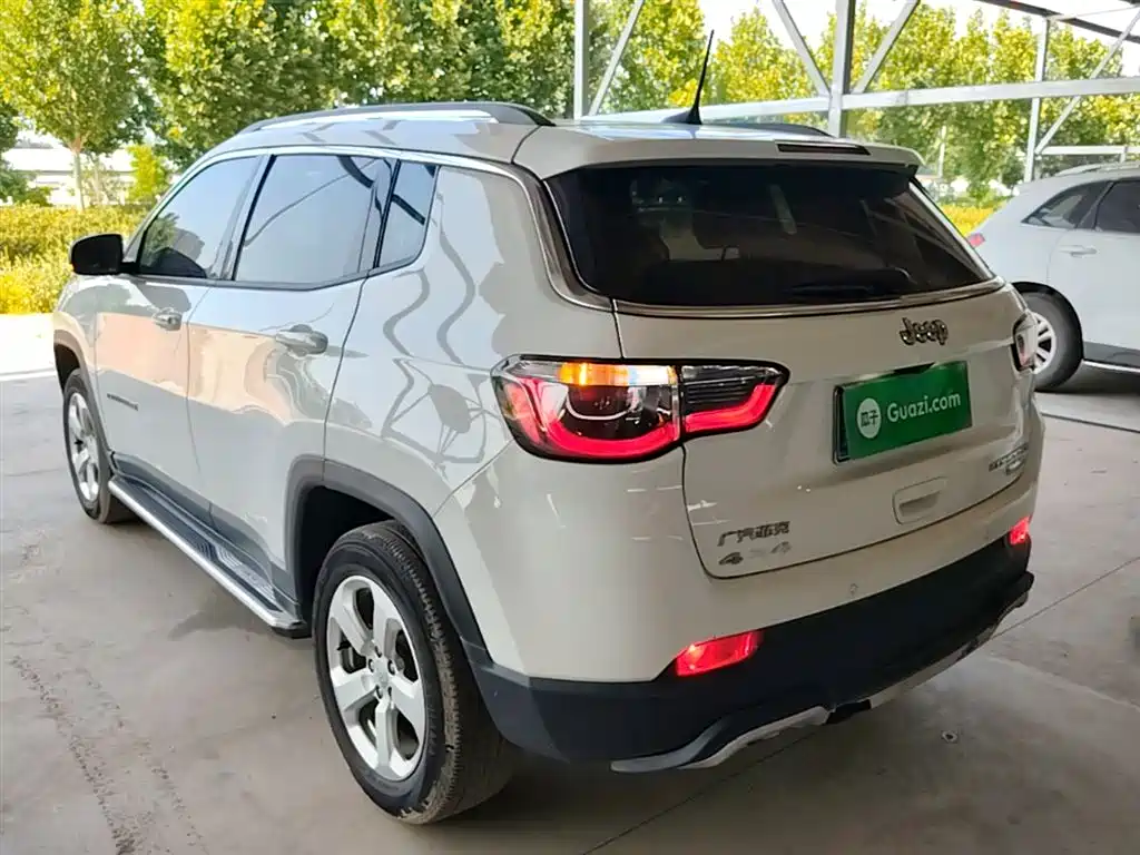 Jeep Compass 2018 — фото 5
