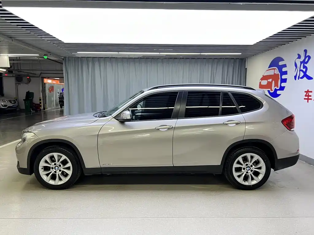 BMW X1 2014 — фото 4