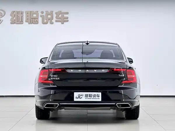 Volvo S90 2019
